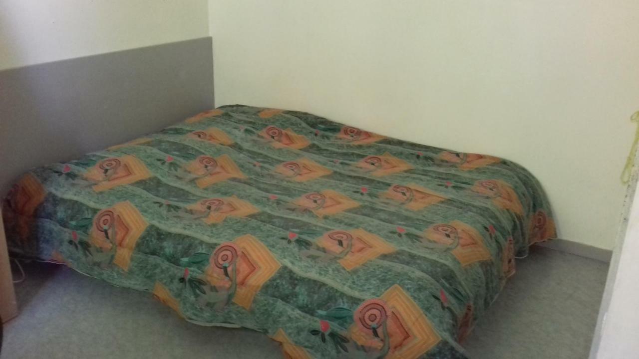Chambre D'Hote Le Pin 라 투르 뒤 팡 외부 사진